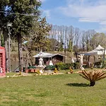 Oasis On The River 2 مارينا دي بيزا