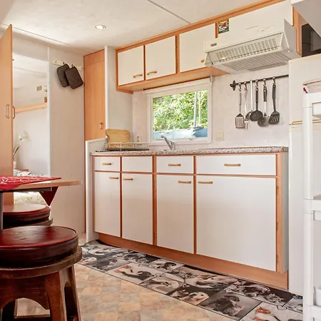 Oasis On The River 2 *